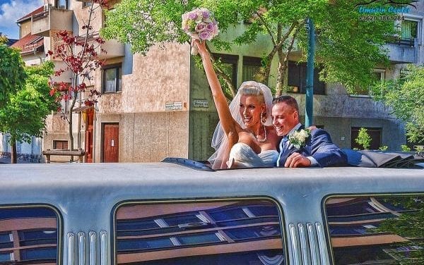 Milyen érzés limuzinnal érkezni az esküvődre?